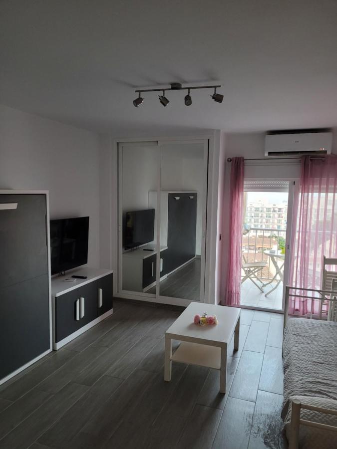 Precioso Alojamiento Con Piscinas Apartment เบนัลมาเดนา ภายนอก รูปภาพ